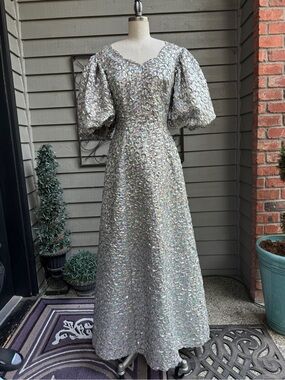 Silver Holographic Puff-Sleeve Prom Dress